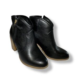 Women’s  Maurice’s Black Vegan Leather Western Style Boots Sz: 7